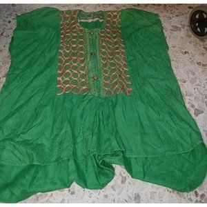 Skirt & Top Women's SZ 2X Christmas Colors Embroidery Handmade